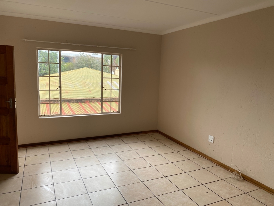 2 Bedroom Property for Sale in Potchefstroom North West